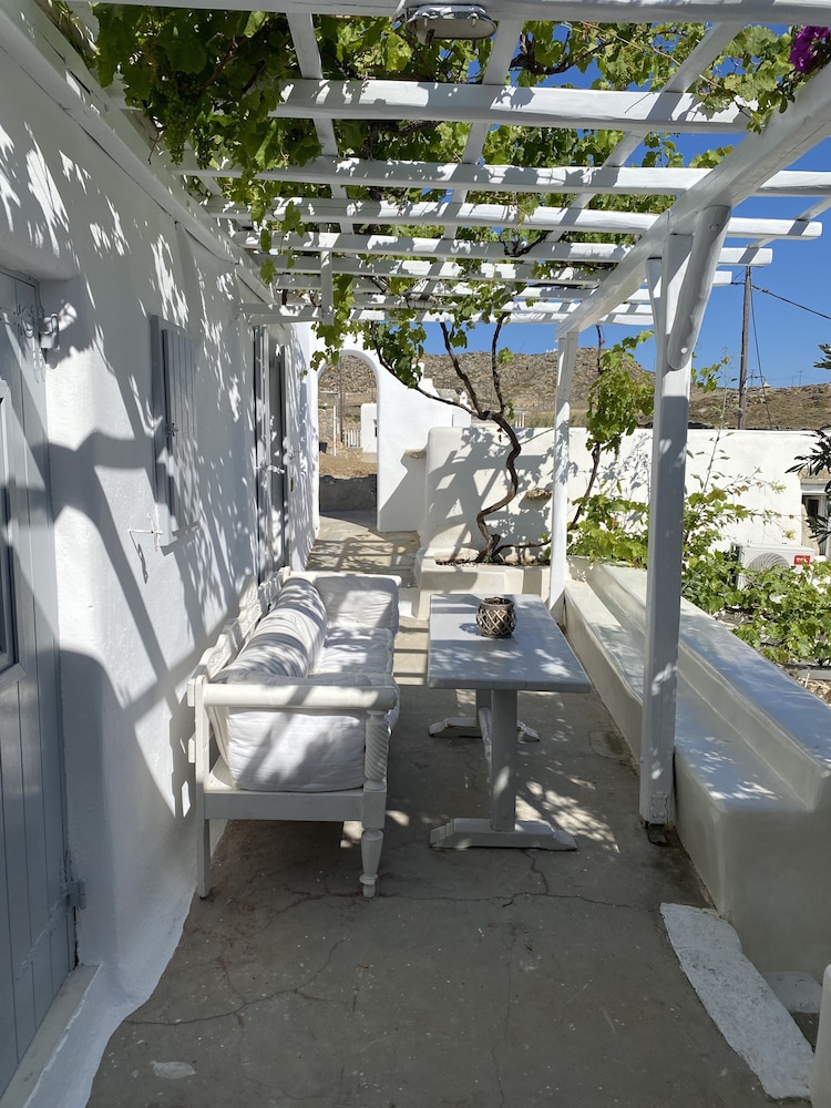 Flaskos Suites 25/50
