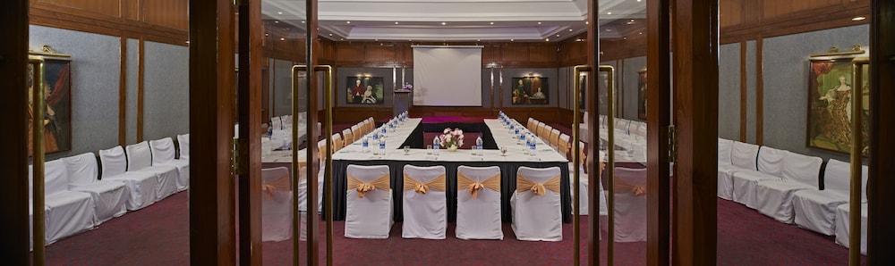 Club Mahindra White Meadows 38/50