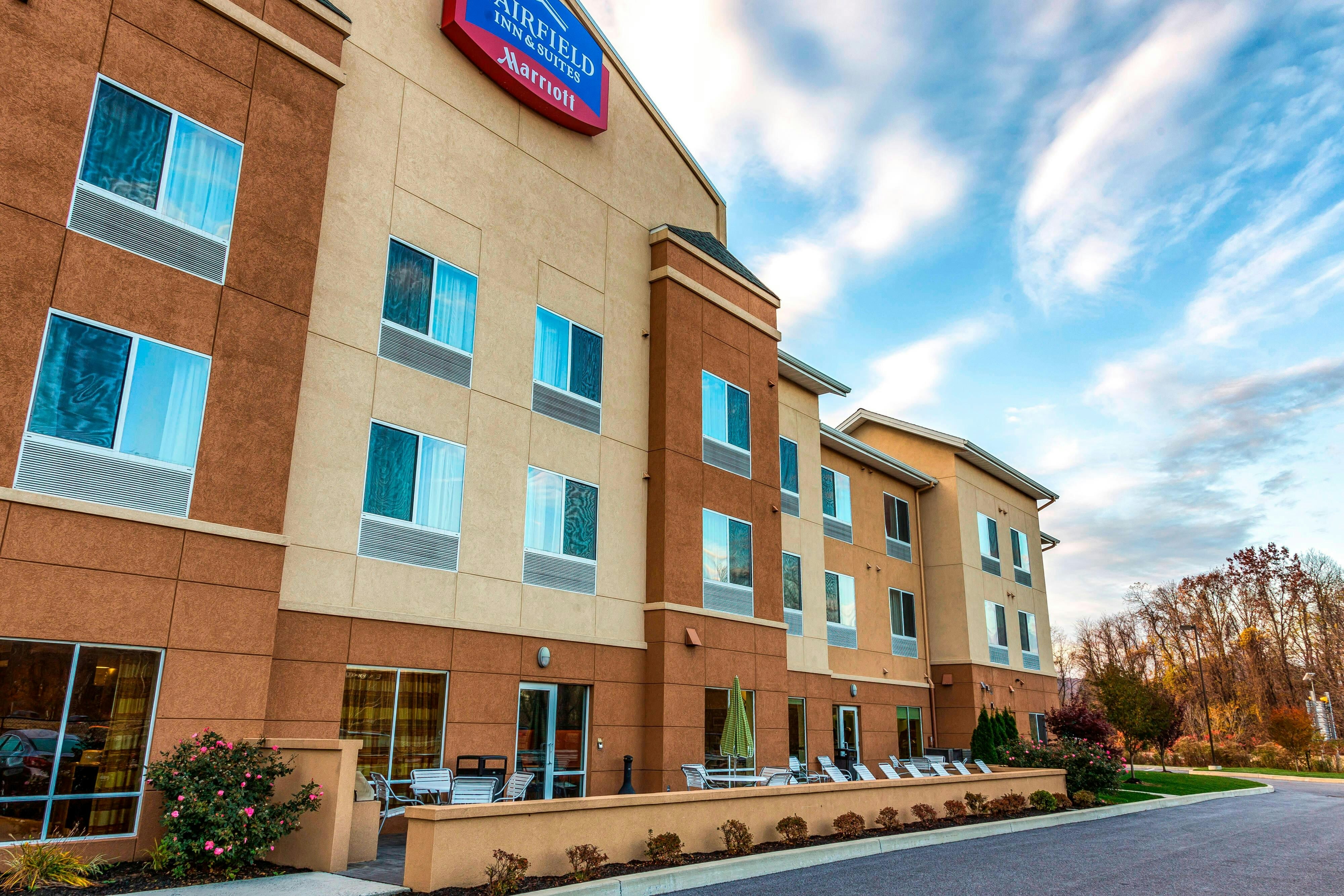 Fairfield Inn Amp Suites By Marriott Harrisburg West 21/21