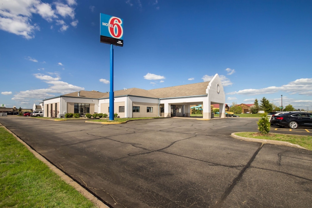 Motel6 Rothschild 33/37
