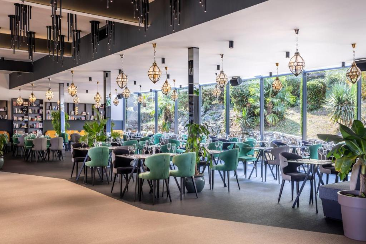 Grand Hotel Adriatic I 33/39