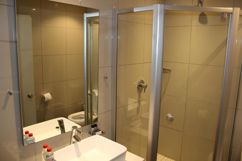 Superior, 2 Double Beds, Valley View، Caledon Hotel Spa And Casino 2/2