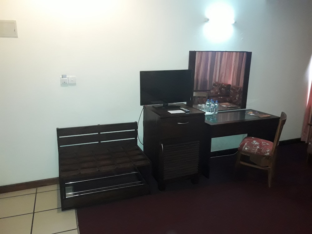 Janaki 52/59