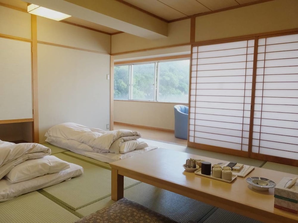 Itoen Hotel Atamikan 11/32