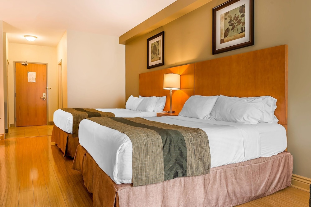Quality Inn & Suites Hawkesbury 12/50