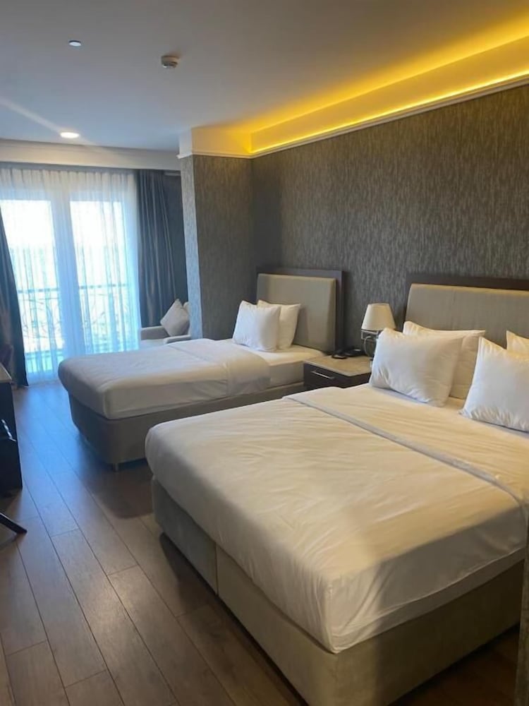 Mell Hotel 29/57