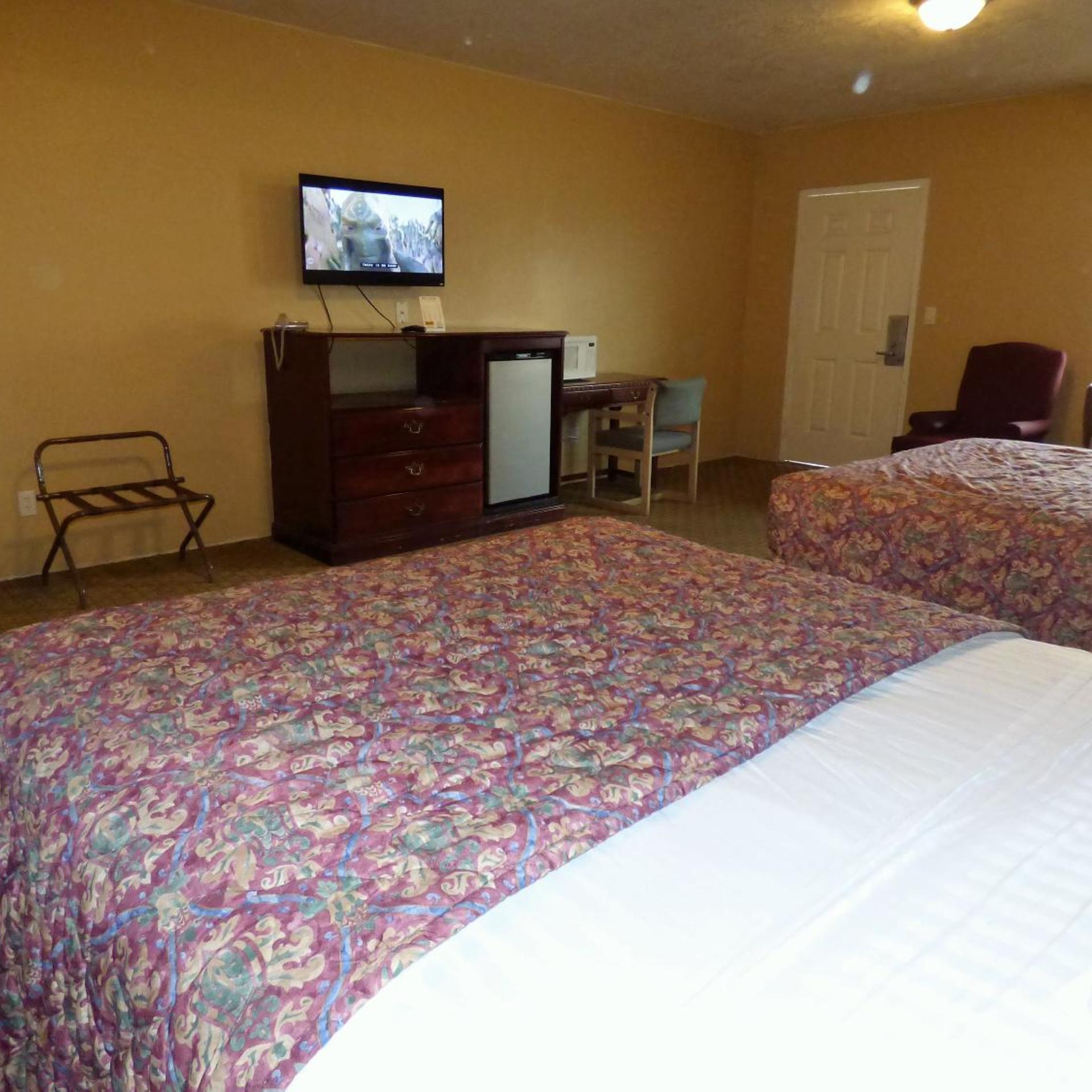 Economy Inn Suites 10/23
