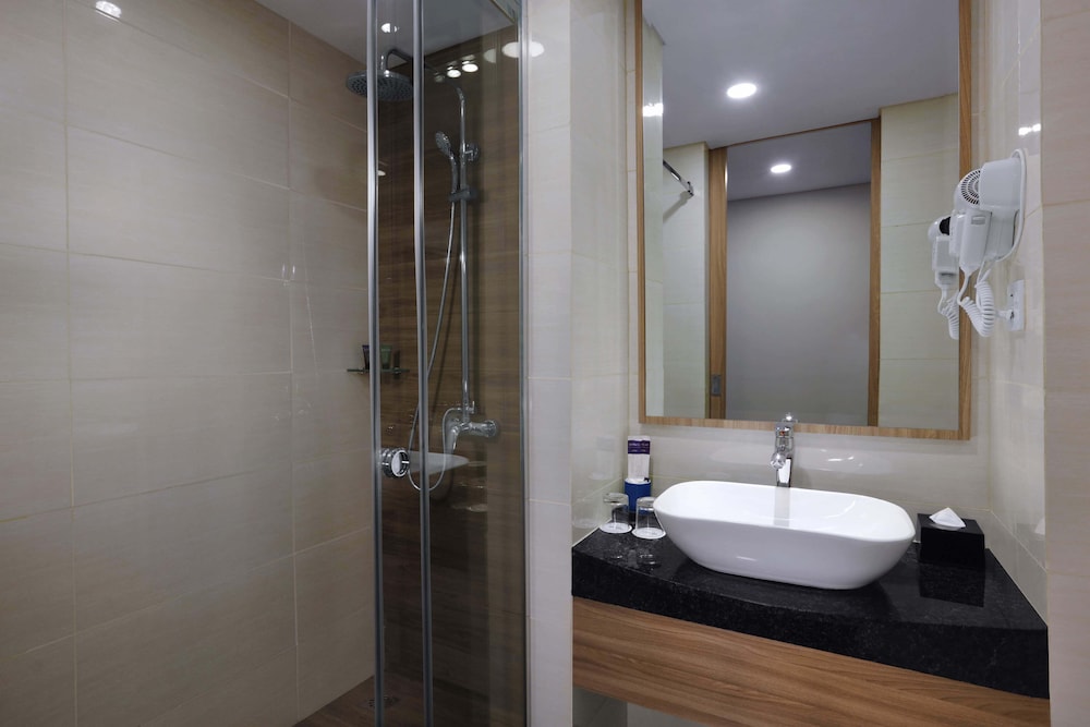 Aston Nagoya City Hotel 33/34