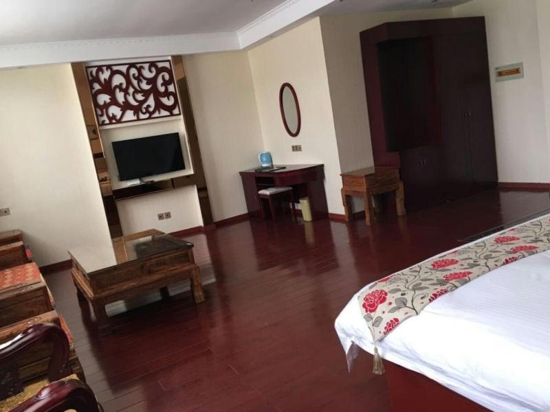 GreenTree Inn Gansu Pingliang Jingning Bus Station Business Hotel 28/41