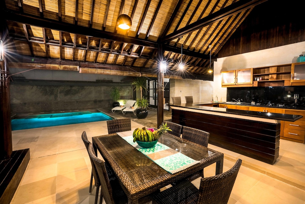 Gili Villas 34/58