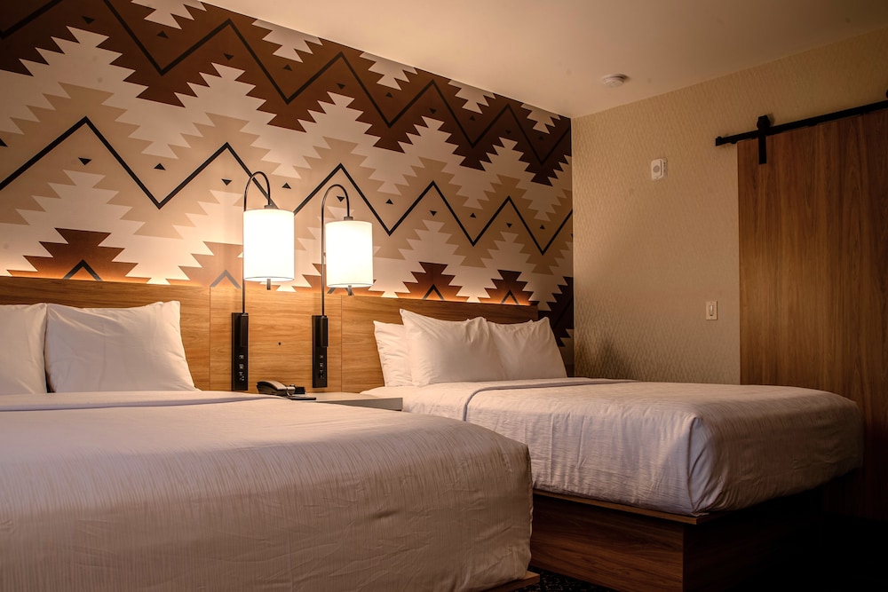 Wyndham Garden Redwood Valley/Ukiah 14/50