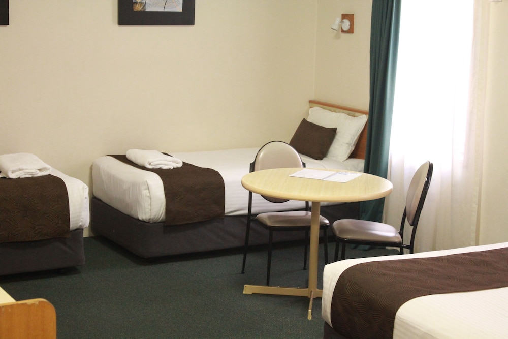 Mid City Motor Inn Singleton 21/47