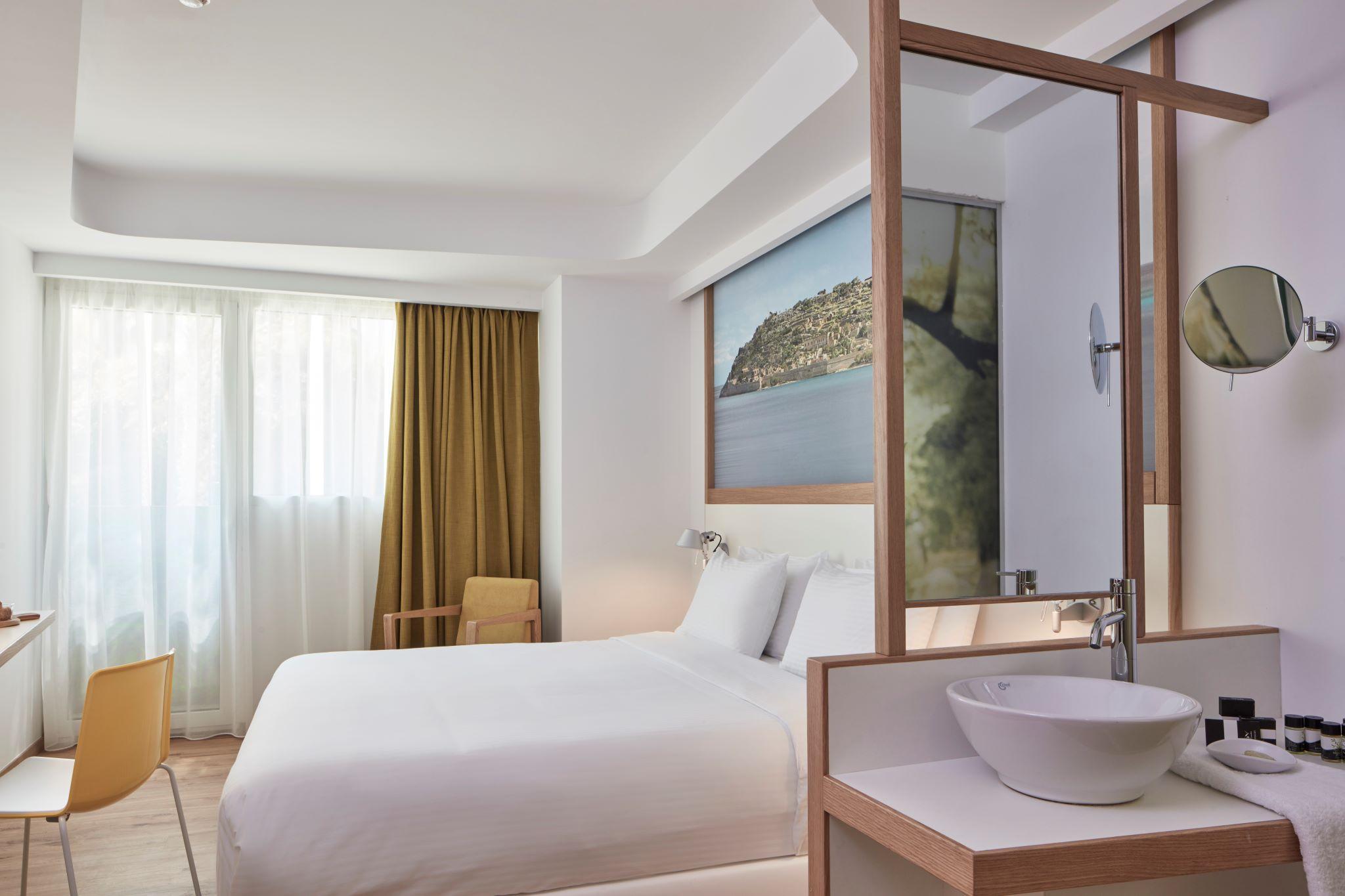 Popular, Double or Twin Bed