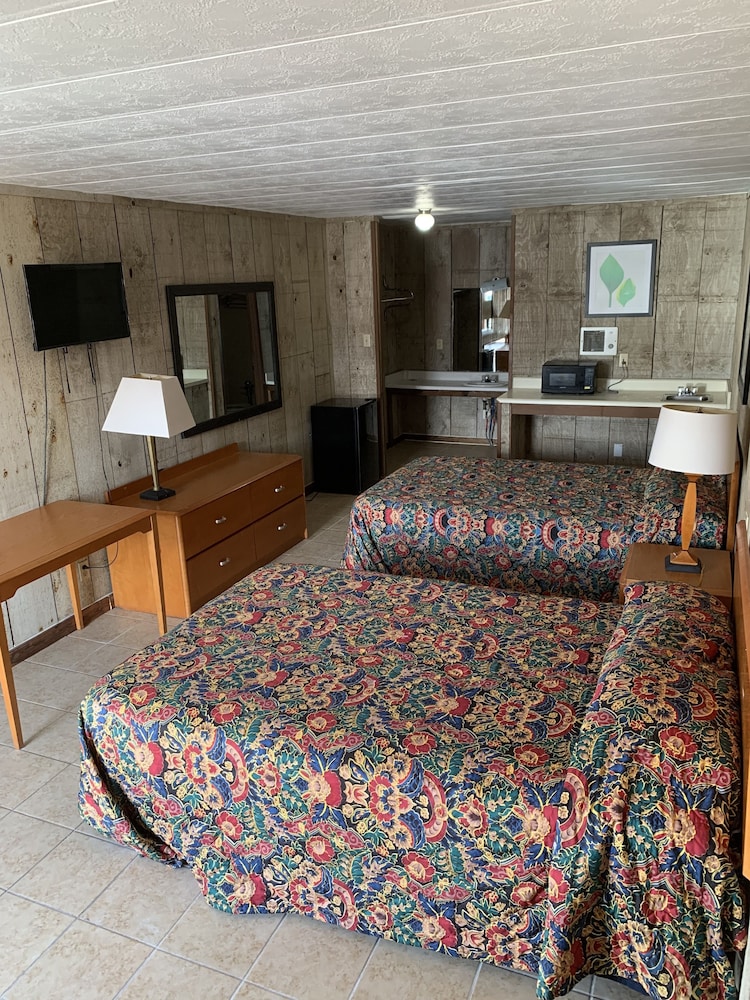 Loma Alta Motel 16/22