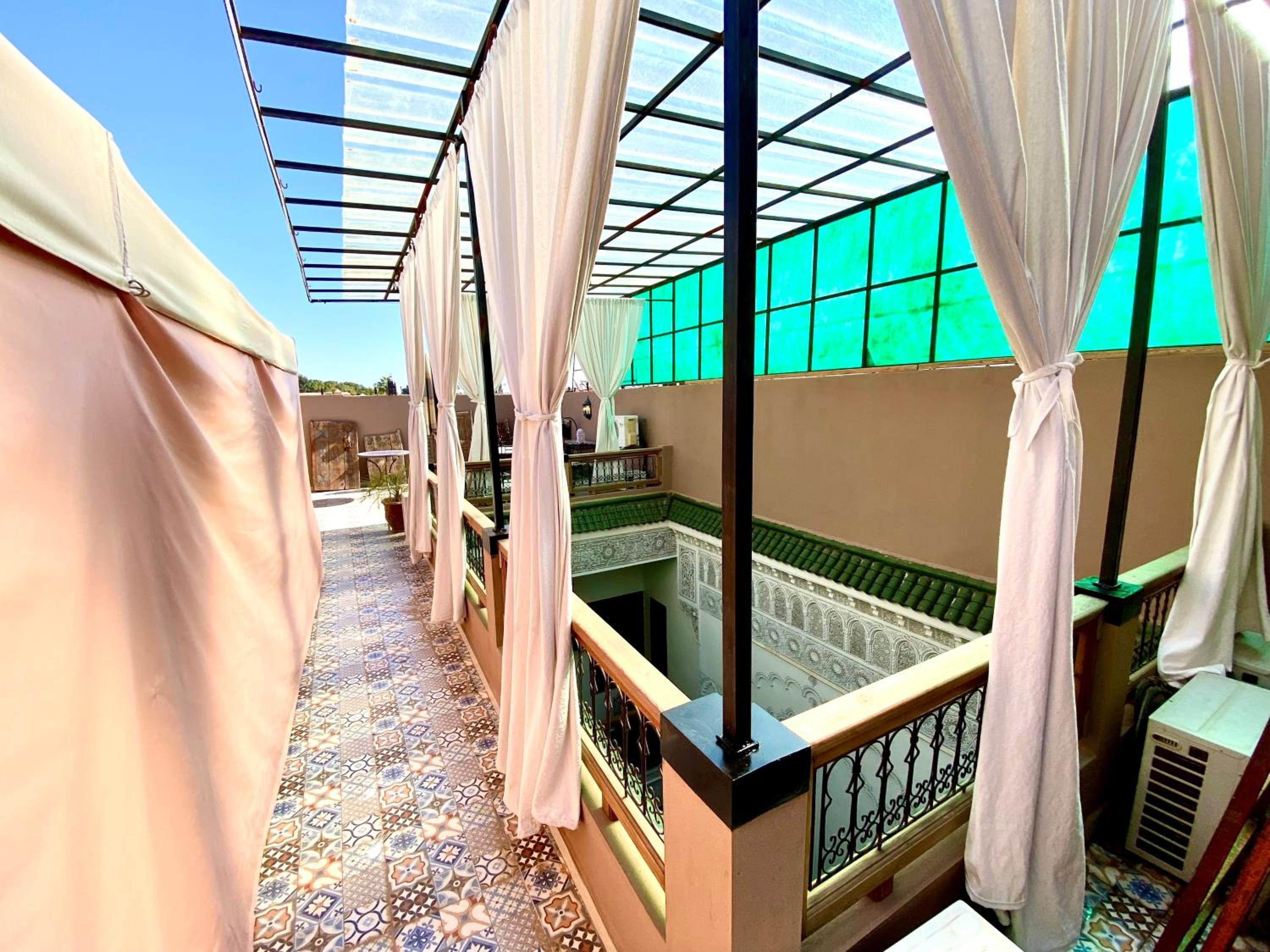 Riad Nouhal 23/38