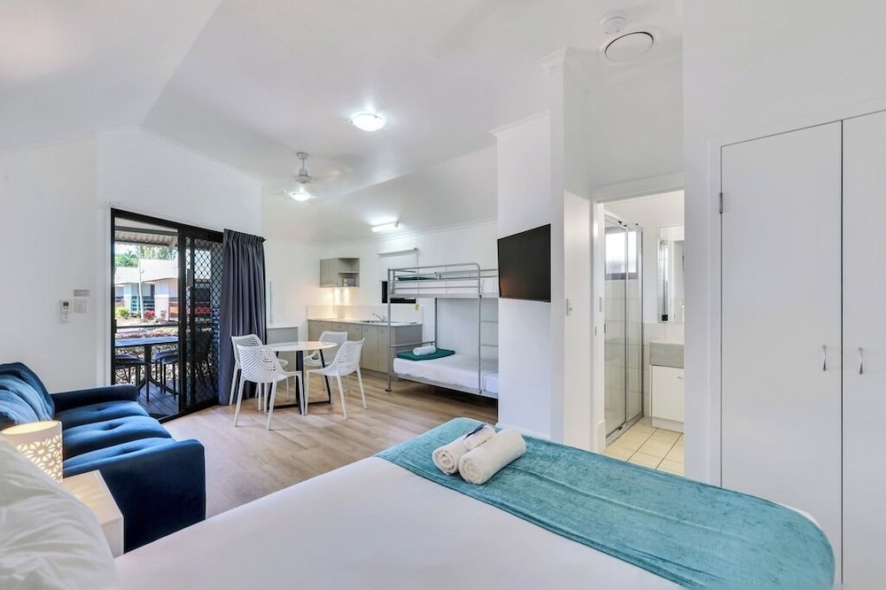 Garden, Family, Cabin, 1 Queen and 1 Bunk Bed, DARWIN FREESPIRIT RESORT 2/5