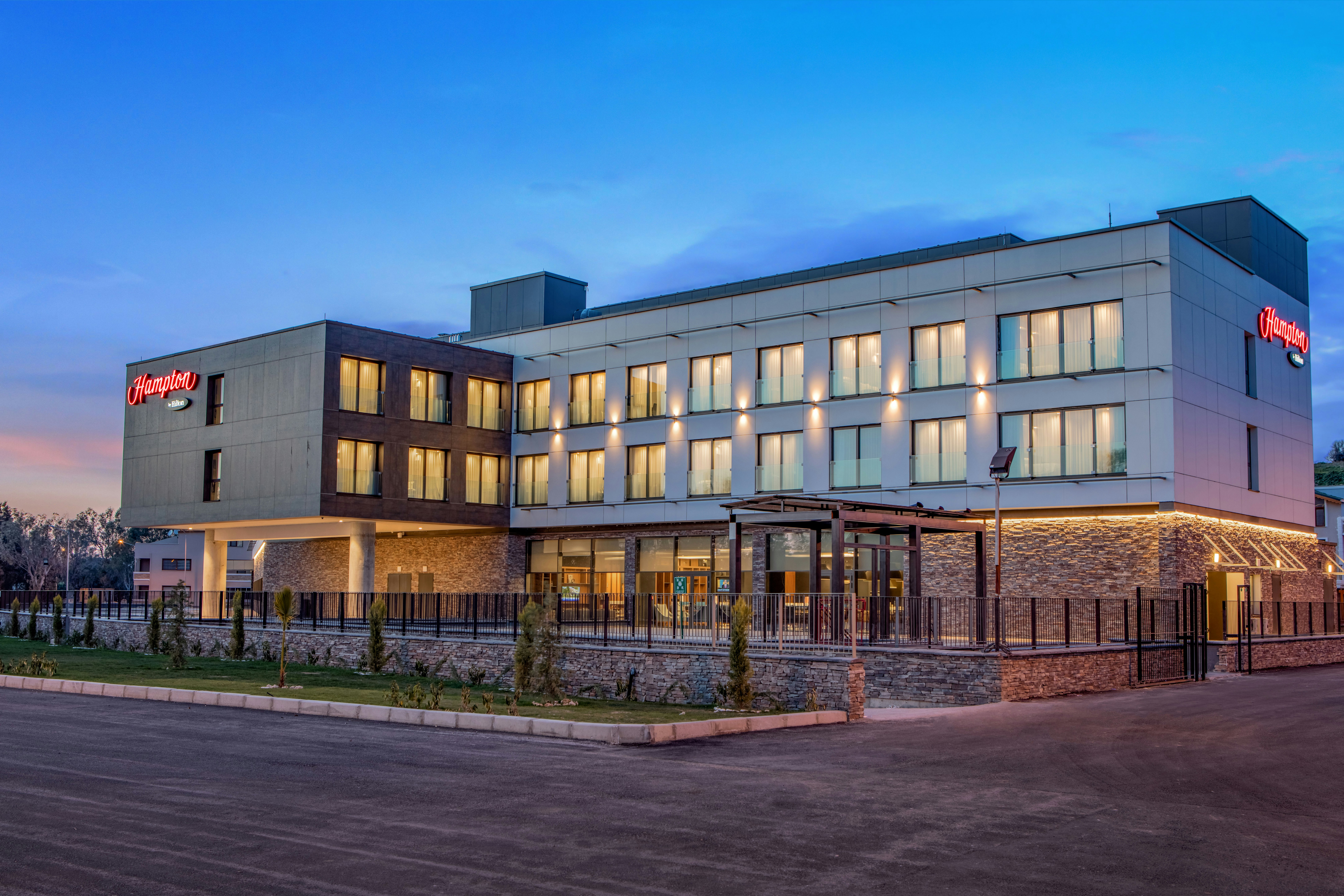 Hampton By Hilton Aliaga Izmir photo3