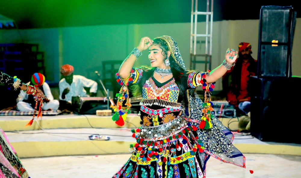 Sheesh Mahal Desert Camp 29/44