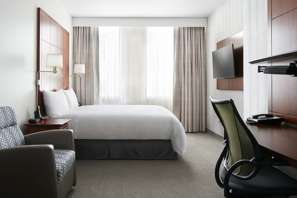 Central Loop Hotel 10/54