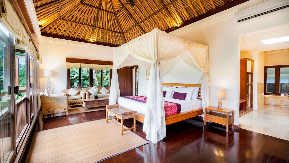 Natura Resort And Spa 48/72