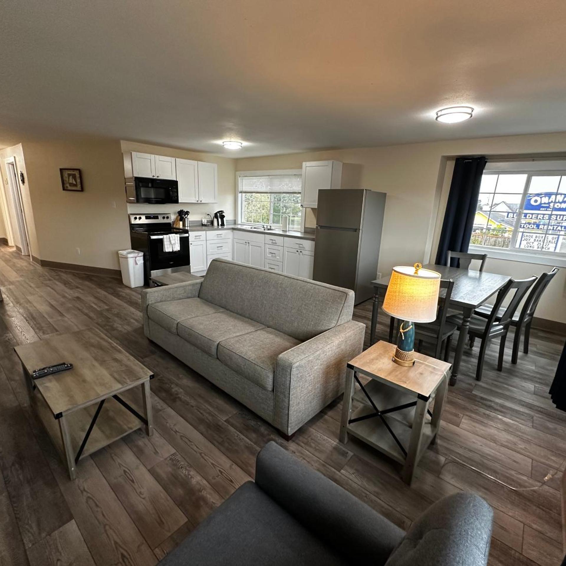 Coastal Inn & Suites 20/50