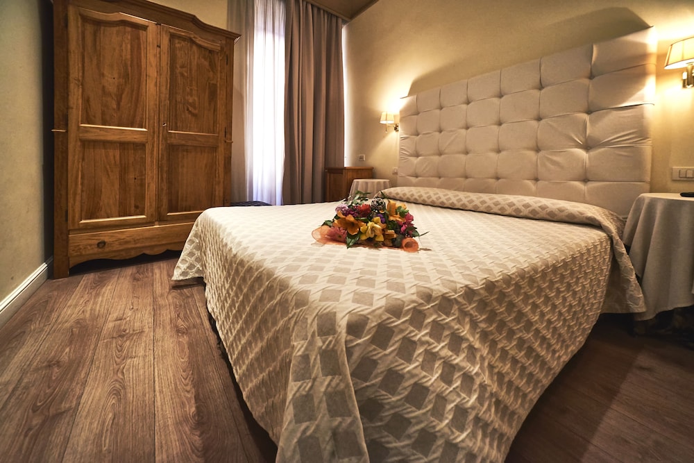 Townhouse Condotti 29 13/53