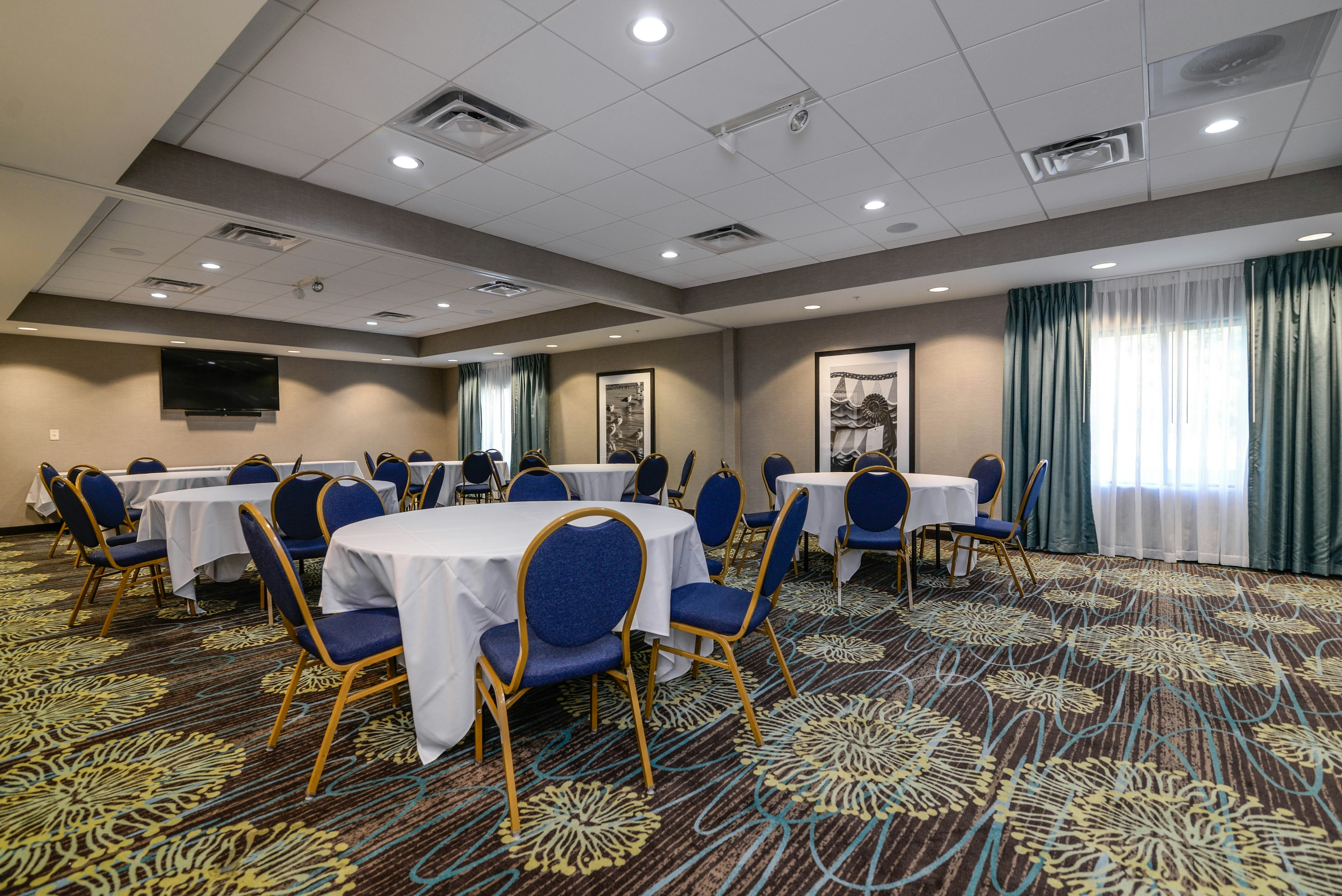 Hampton Inn Brighton Mi 51/60