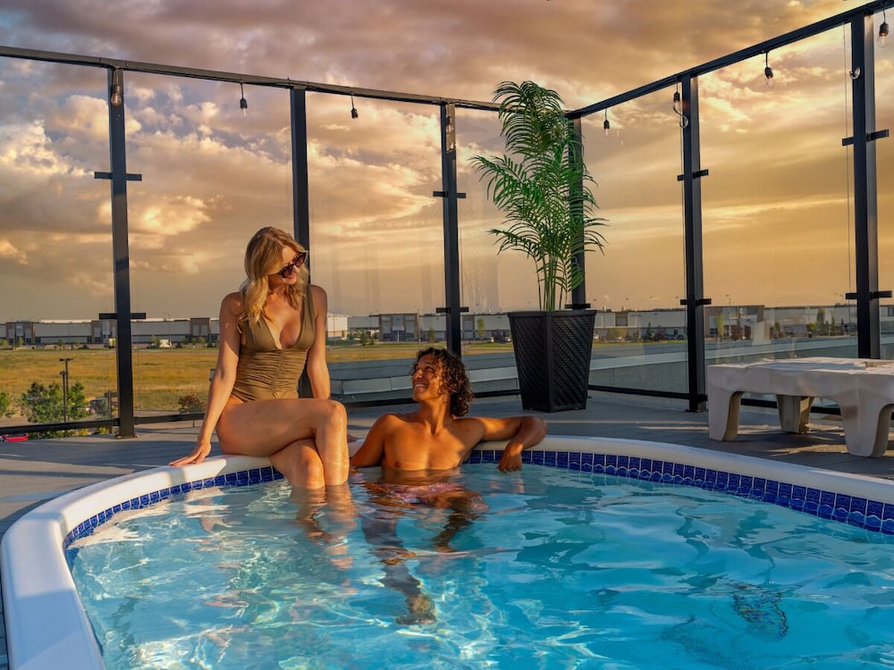 Hotel Clique Calgary Airport 34/53