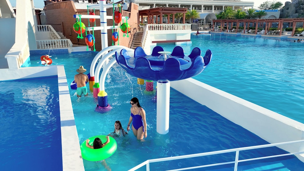 Ocean Village Deluxe Resort and Spa 64/71