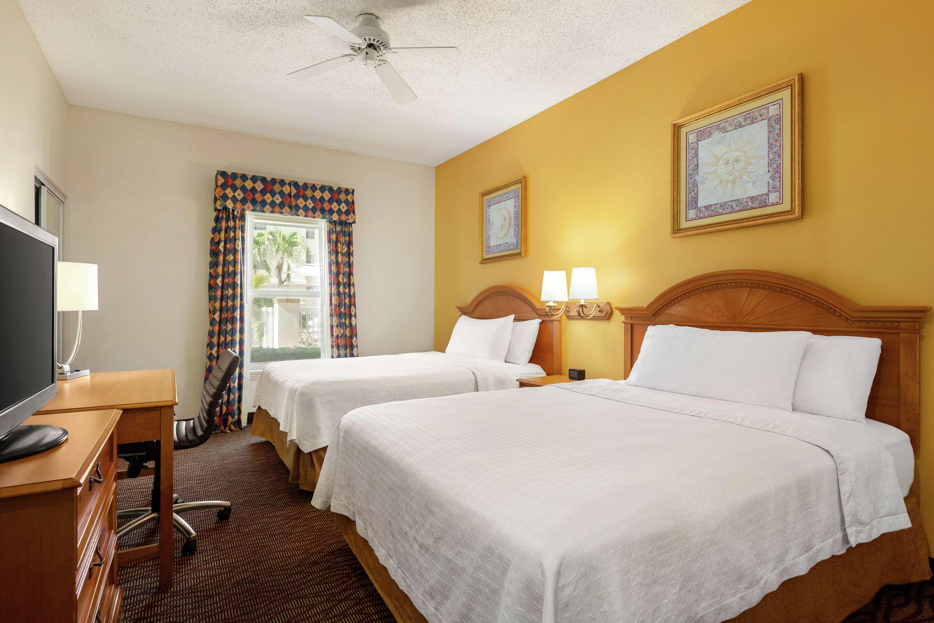1 Bedroom, Suite, 2 Queen Beds, Pool Side