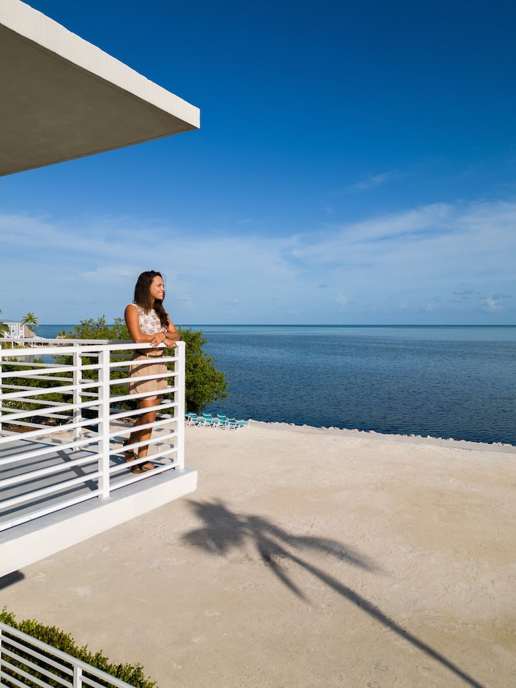 Fisher Inn Resort & Marina 57/66