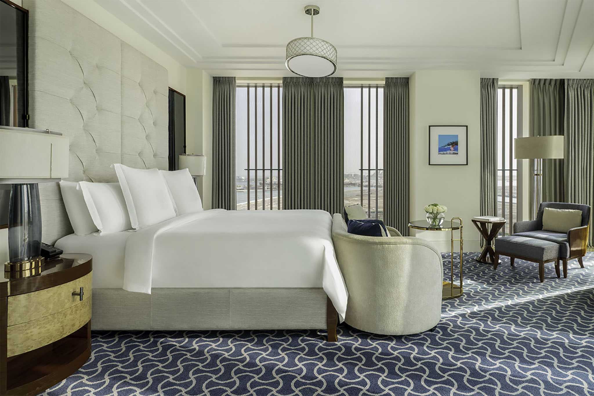 Four Seasons, Executive, Suite, King Bed