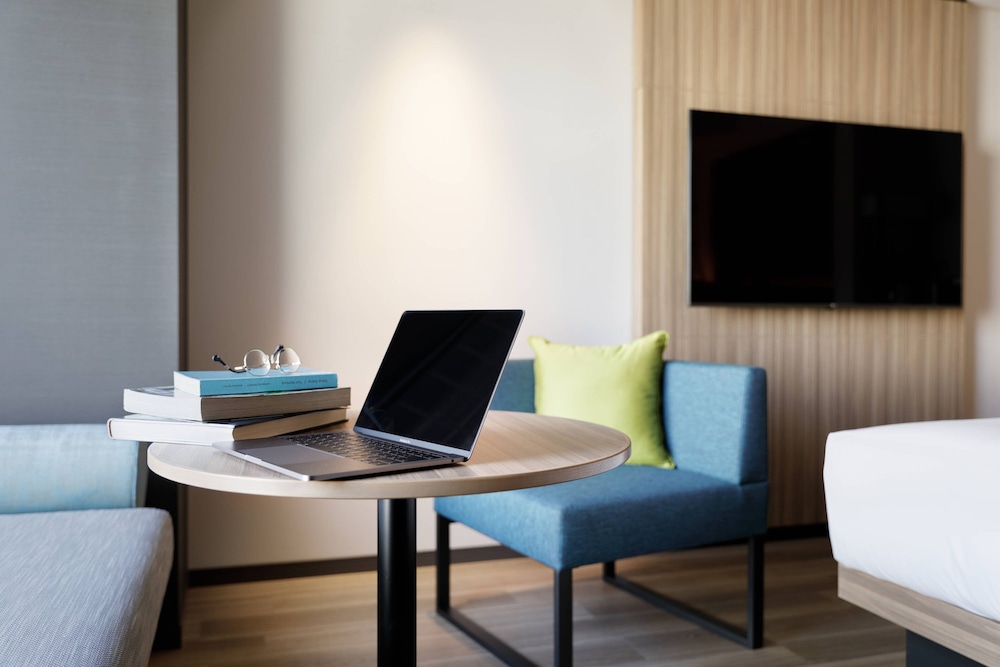 Courtyard By Marriott Osaka Honmachi 45/47
