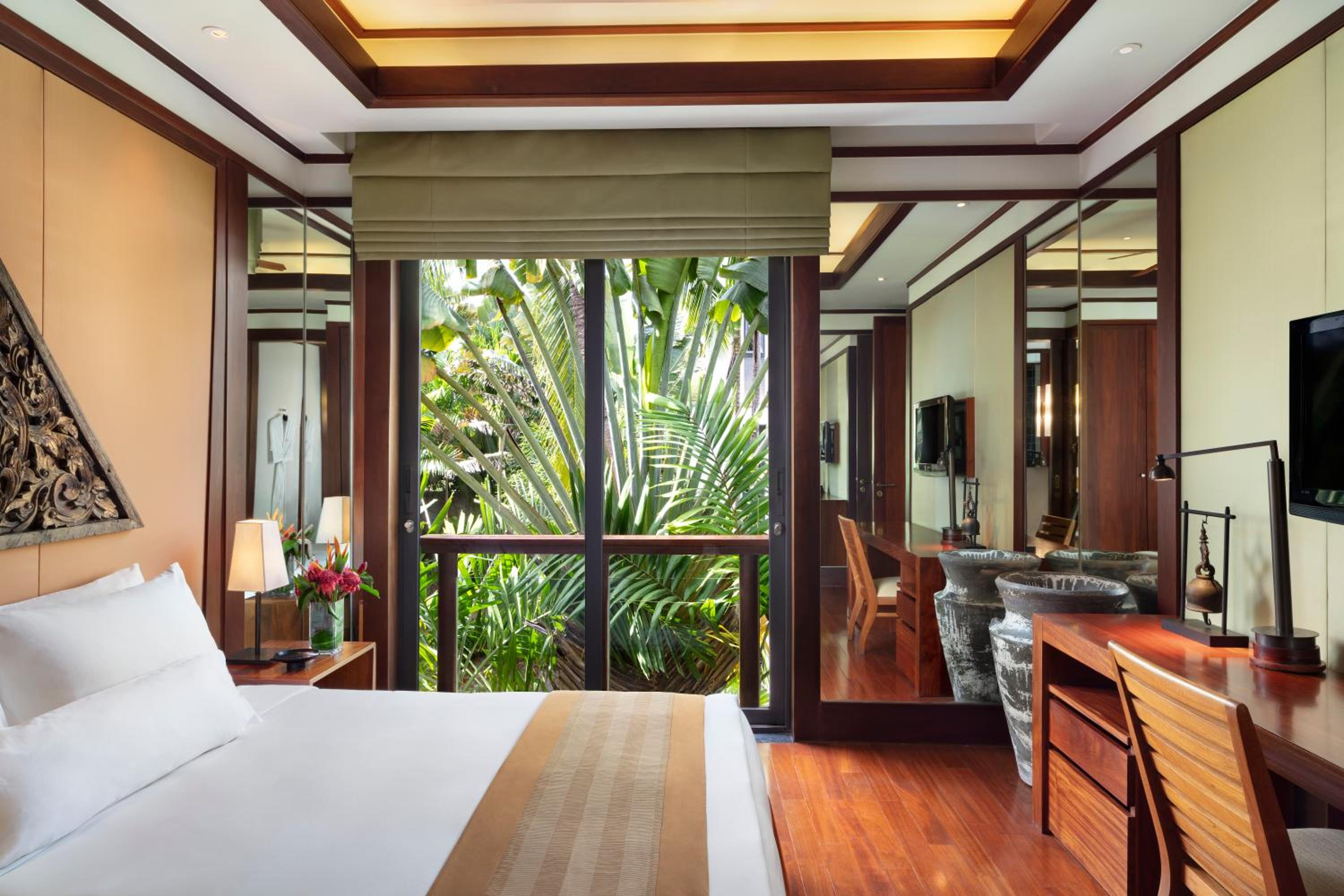 2 Bedrooms, Pool, Penthouse, Suite