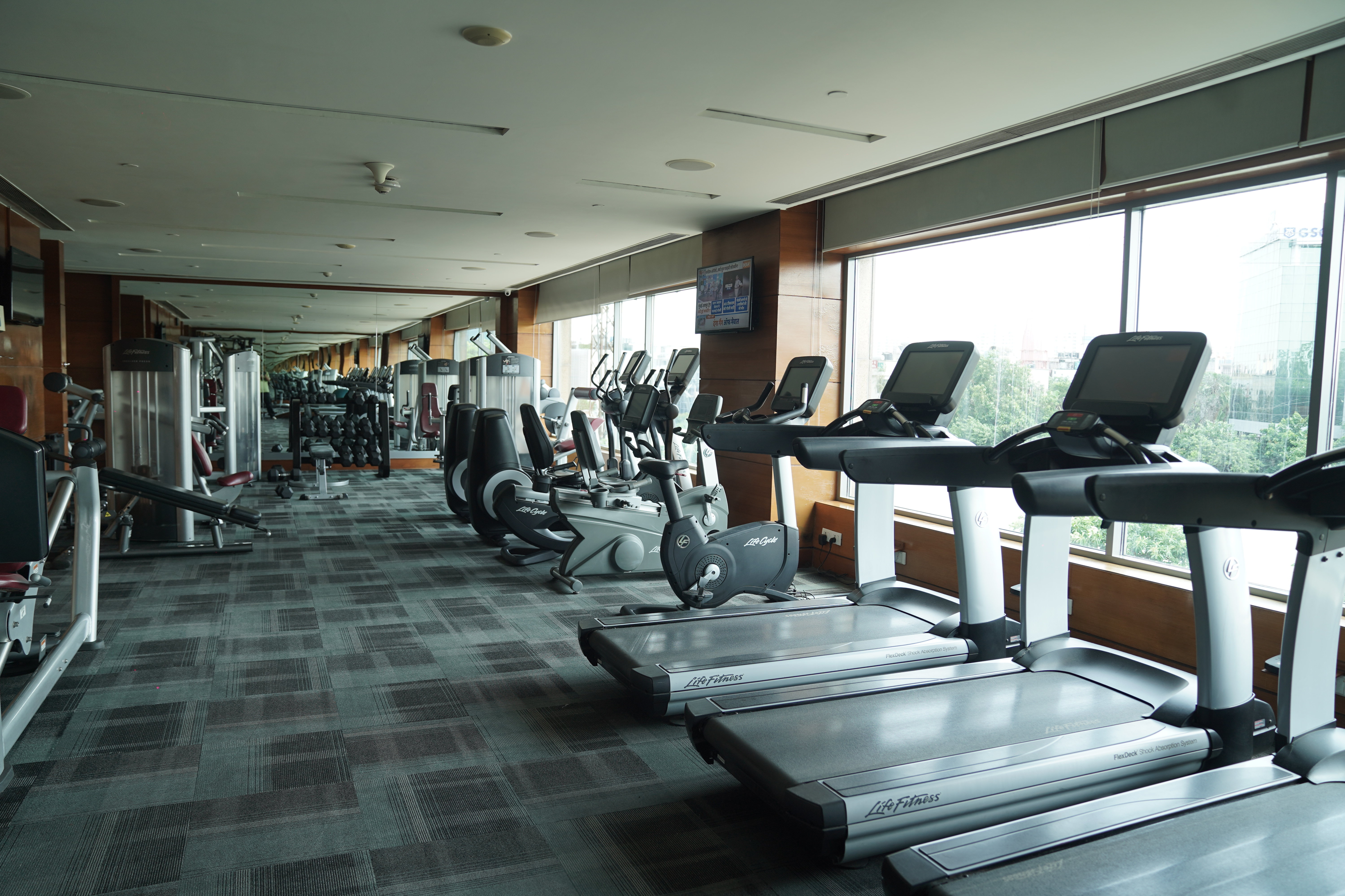 Crowne Plaza Gurgaon 42/82
