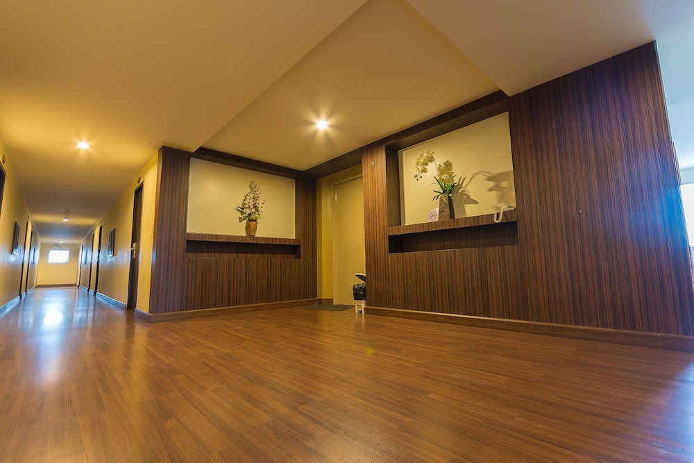 Sinkiat Buri Hotel 43/67