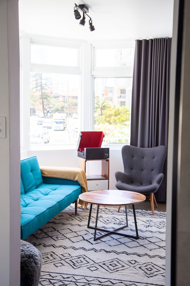 The Pink Hotel Coolangatta 31/50
