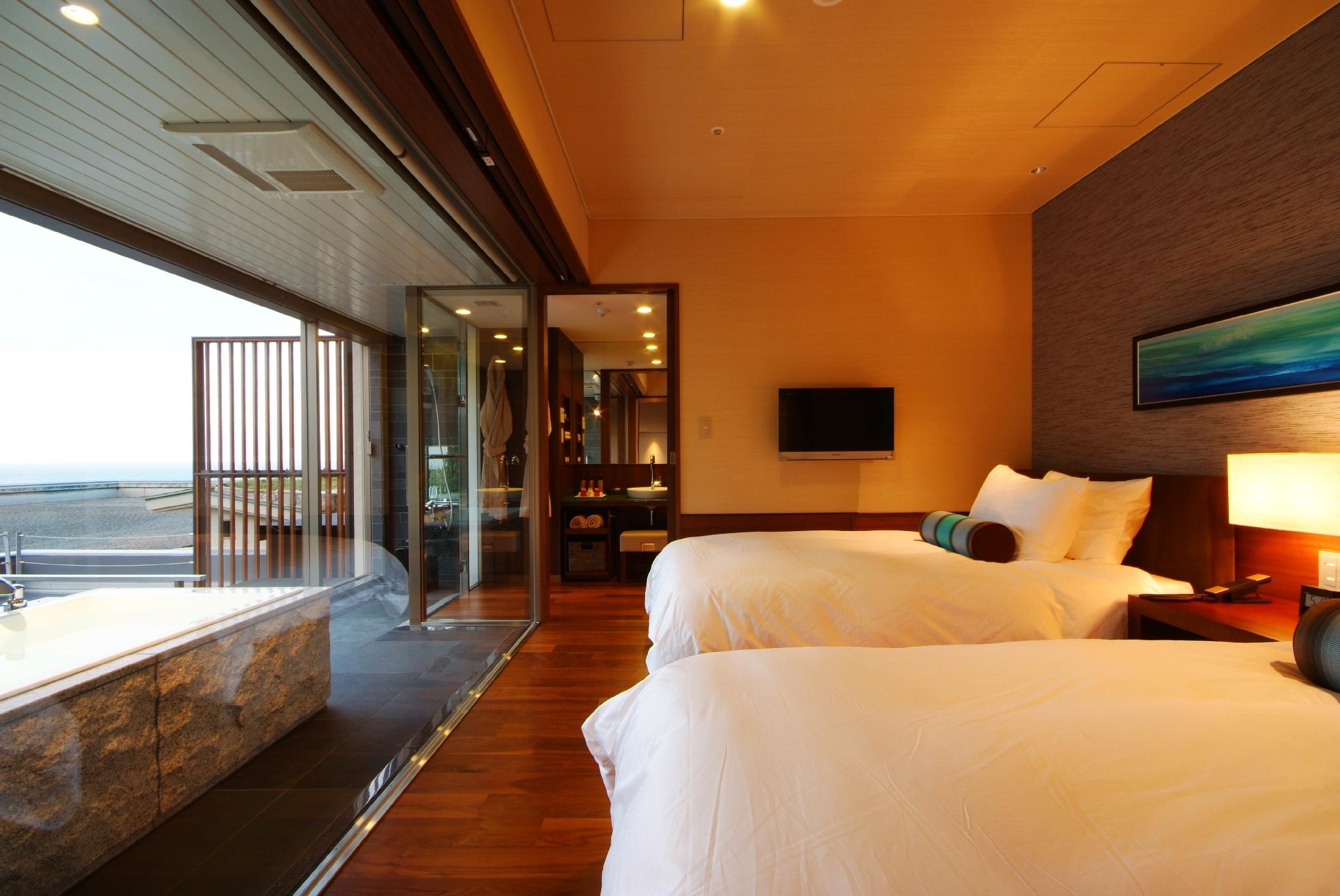 Semi Room, Suite, 2 Semi Double Beds