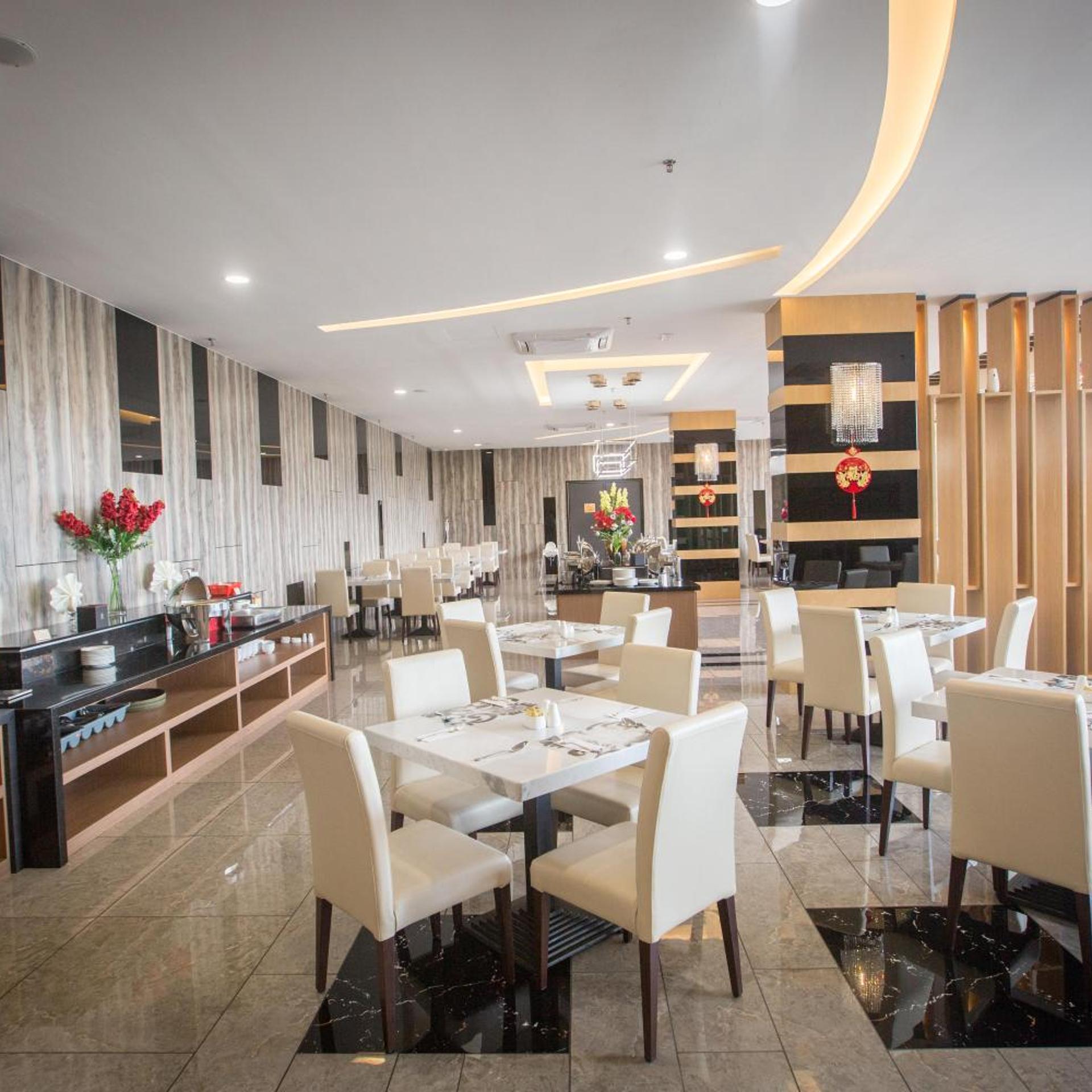 Lintas Platinum Hotel 46/59