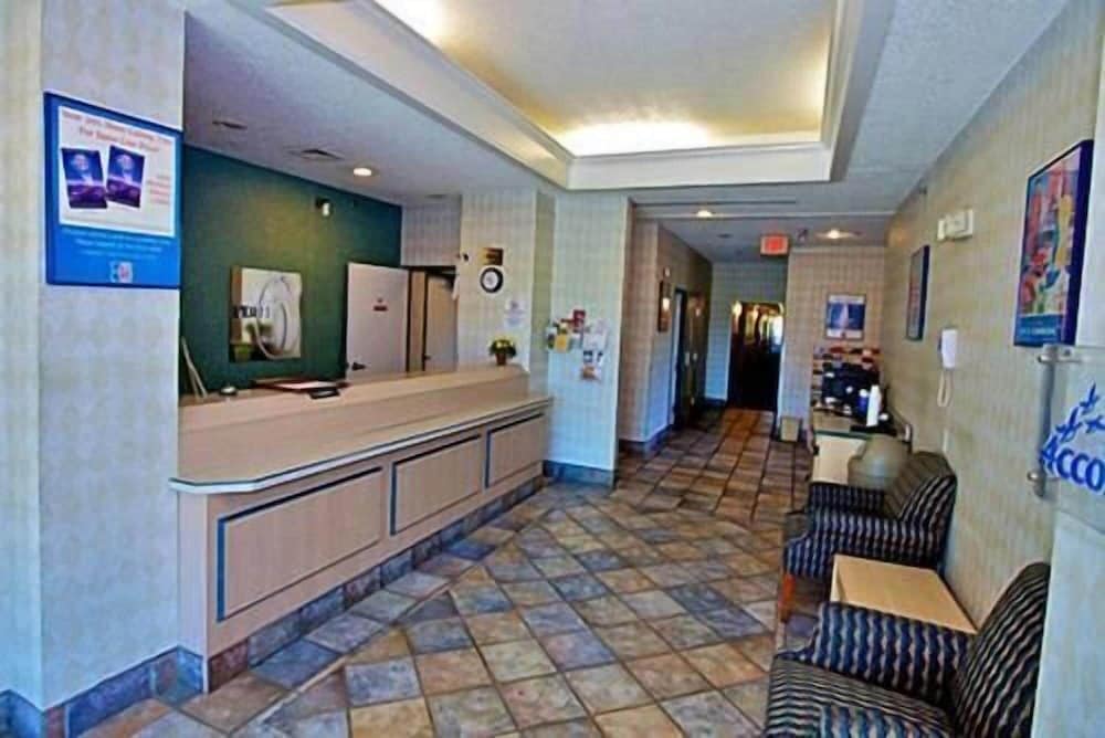 Motel6 Seymour, IN - North 12/51