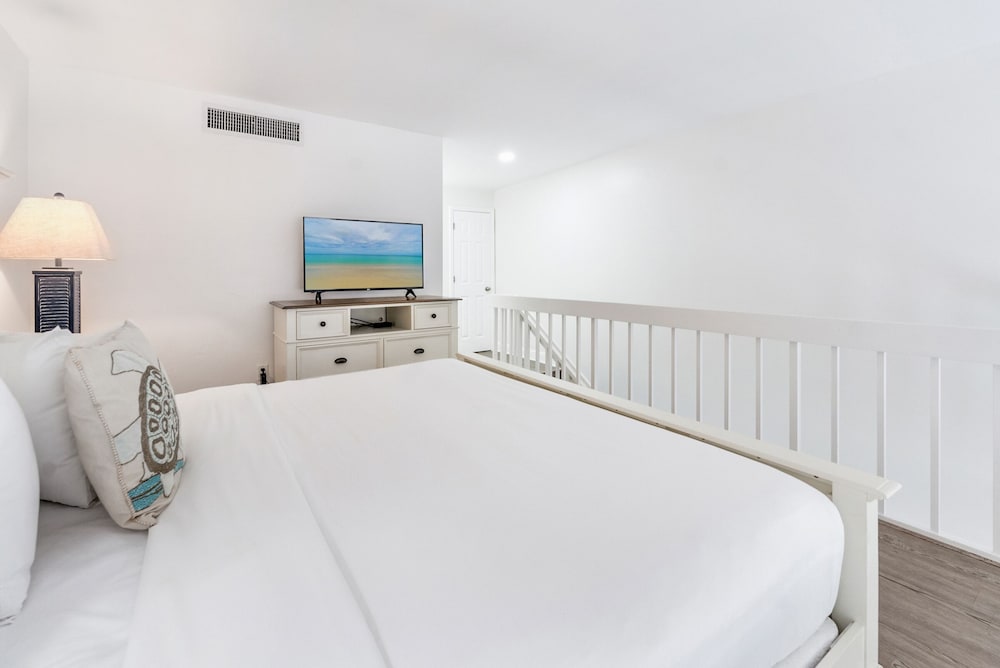 2 Bedrooms, Captiva, Resort, Villa, King and Twin Beds, Sofa