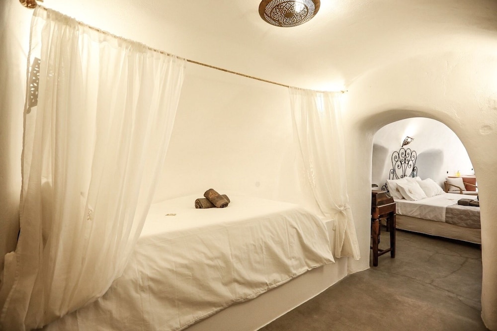 Dandy Cave Villa 8/36
