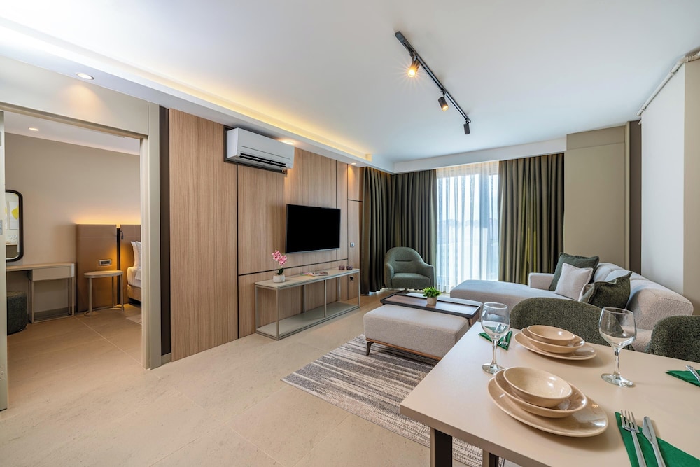 Casamax Suites 20/27