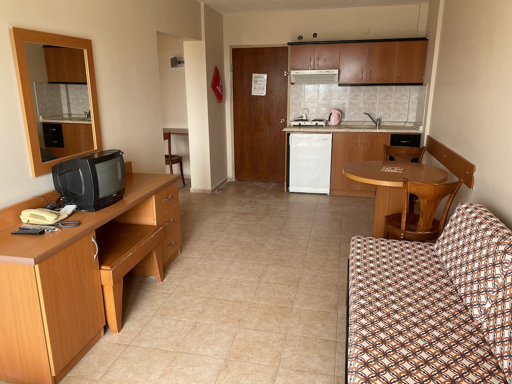 Tuntas Family Suites Kusadasi 19/41