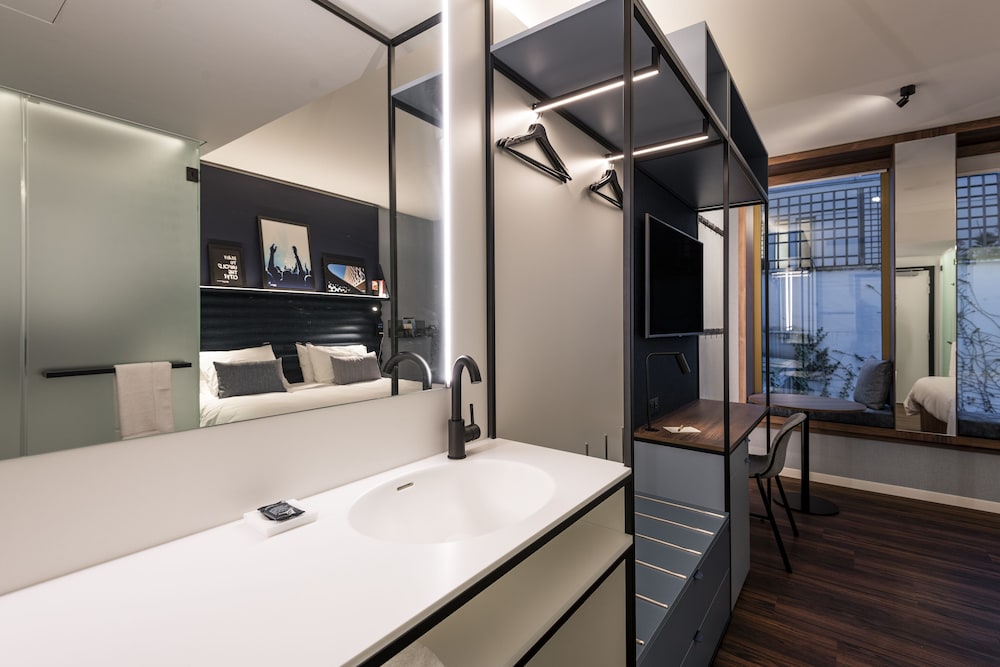 A-STAY Antwerp 50/50