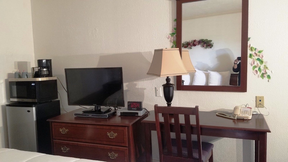 STANFORD MOTOR INN PALO ALTO 32/36
