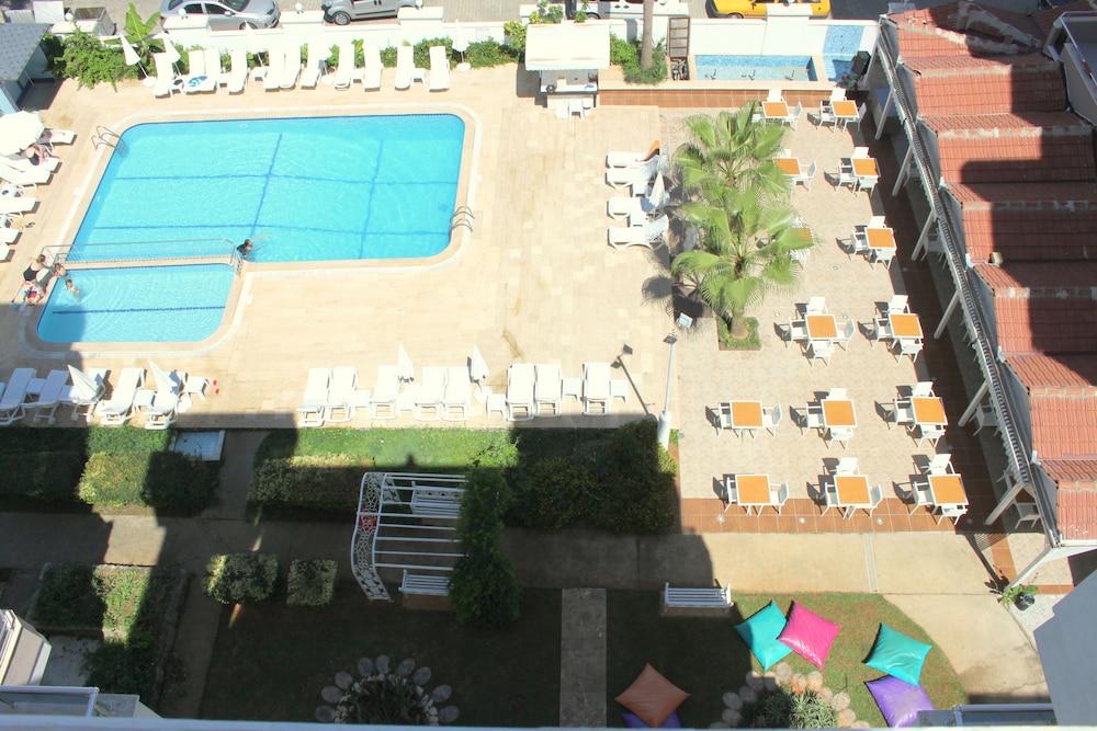 Bora Bora Apart Hotel in ALANYA