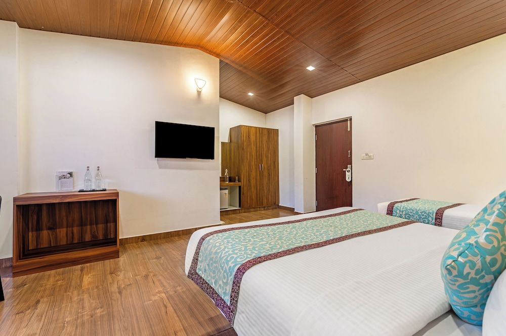 Sterling Yelagiri 33/63