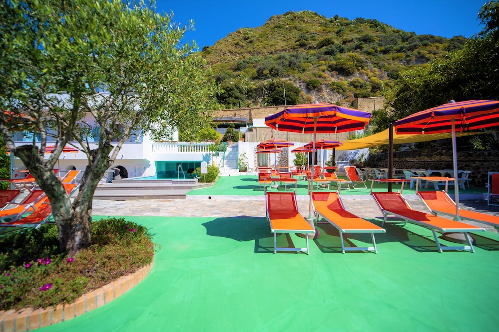 Hotel La Mandorla 25/50