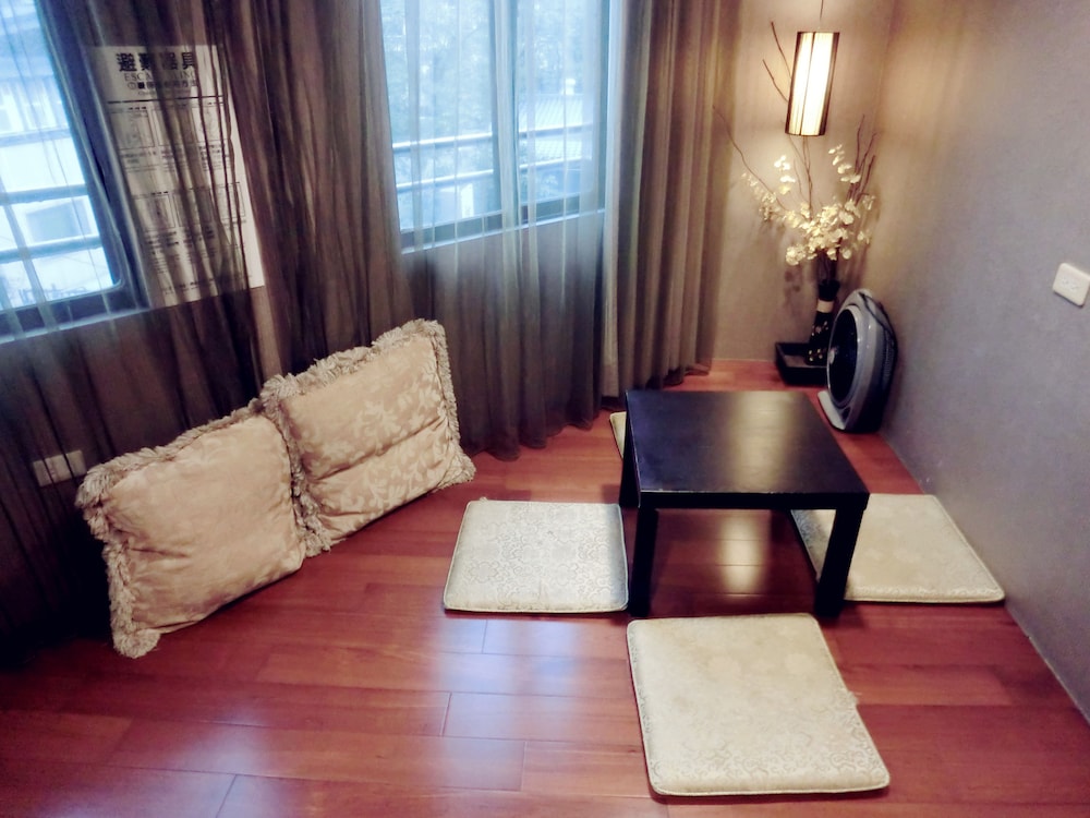 Everyday Hot Spring Hotel 53/65